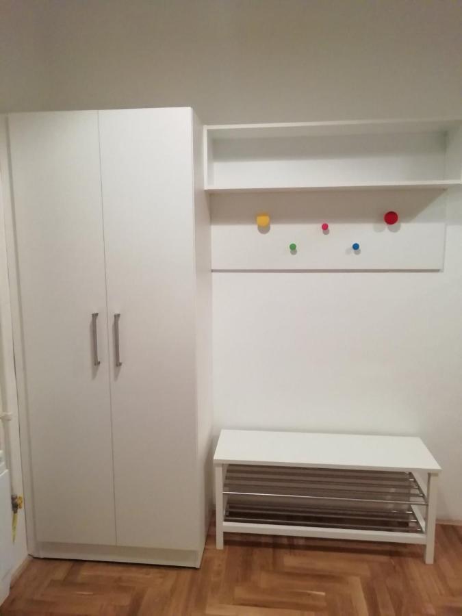 Appartamento Luxury New Cozy Flat At Dob Street Nearby Gozsdu Court Budapest Esterno foto